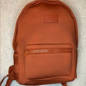 ‼️ Dakota - Clay Red Medium BackPack ‼️ Rare